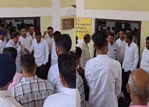मंत्री बघेल के दौरे में हंगामा: सुरक्षा कर्मी से विवाद के बाद BJP नेताओं ने दिया धरना; माफी के बाद मामला शांत