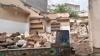 Ujjain news : बड़ी खबर ! उज्जैन में मकान तोड़ते वक्त 3 मजदूरों पर गिरी दिवार, अस्पताल में इलाज जारी 