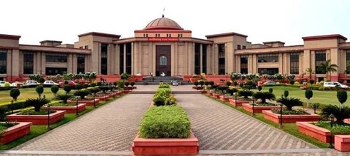 CG High Court: निलंबन के बाद मिली राहत, ASI नाजमा खान को मिलेगा 100% वेतन; कोर्ट ने दिया बड़ा आदेश