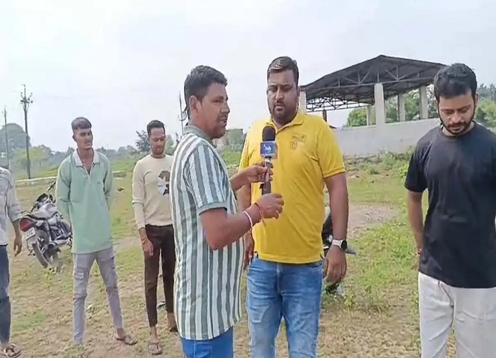 गोठान में मवेशियों की मौत पर नया विवाद, सचिव के निलंबन के खिलाफ पंचायत सचिव संघ ने उठाए सवाल
