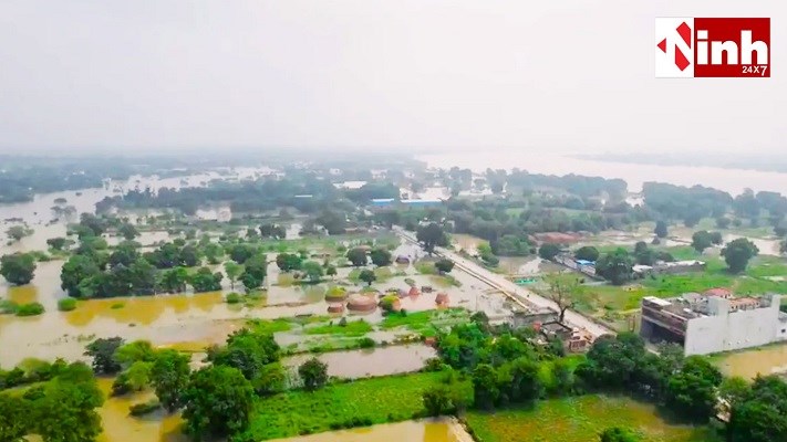  Shivrinarayan Flood: शबरी पुल पूरी तरह जलमग्न, निचली बस्तियों में घुसा महानदी का पानी, आवागमन प्रभावित
