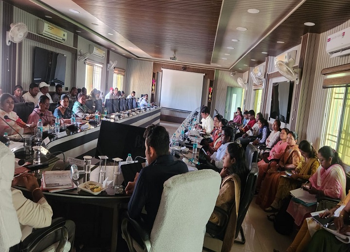 पंचायत से PMO तक स्मार्ट कनेक्टिविटी, धमतरी की 370 पंचायतों तक एक साथ पहुंच रही योजनाओं की जानकारी