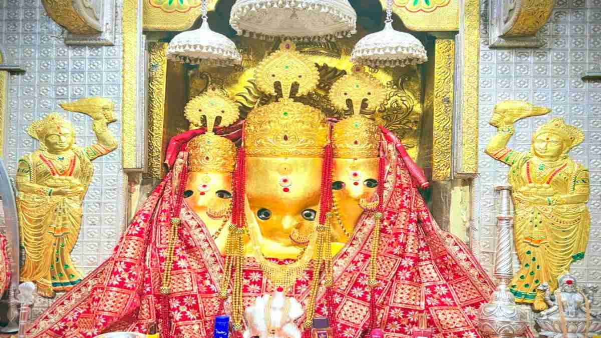 Agar malwa: शारदीय नवरात्रि के पहले दिन मां बगलामुखी के दरबार में उमड़ा आस्था का सैलाब, देशभर से पहुंचे भक्त