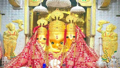 Agar malwa: शारदीय नवरात्रि के पहले दिन मां बगलामुखी के दरबार में उमड़ा आस्था का सैलाब, देशभर से पहुंचे भक्त