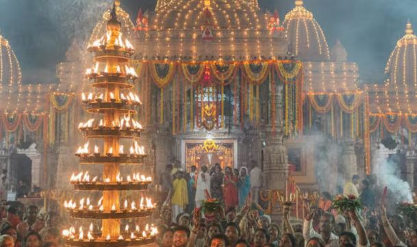 UJJAIN NEWS : उज्जैन के हरसिद्धि मंदिर में नवरात्रि की धूम, रात 11 बजे तक होंगे माता के दर्शन, नहीं होगी शयन आरती 