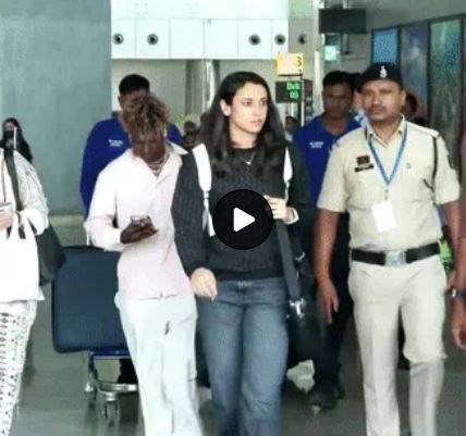 RAIPUR NEWS : भारत - जिम्बाब्वे  के बीच 16 अक्टूबर से शुरू होगा T20 मुकाबला, टीम इंडिया की कप्तान स्मृति मंधाना पहुंचीं रायपुर