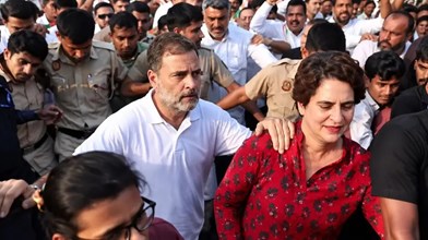 वोट चोरी के आरोप पर INDIA गठबंधन का मार्च, राहुल गांधी समेत विपक्षी नेता सुप्रीम कोर्ट पहुंचे