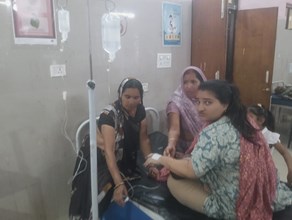  Mandsaur news : मंदसौर में मिठाई खाने के बाद बिगड़ी 25 लोगों की तबीयत, मचा हड़कप, इलाज जारी