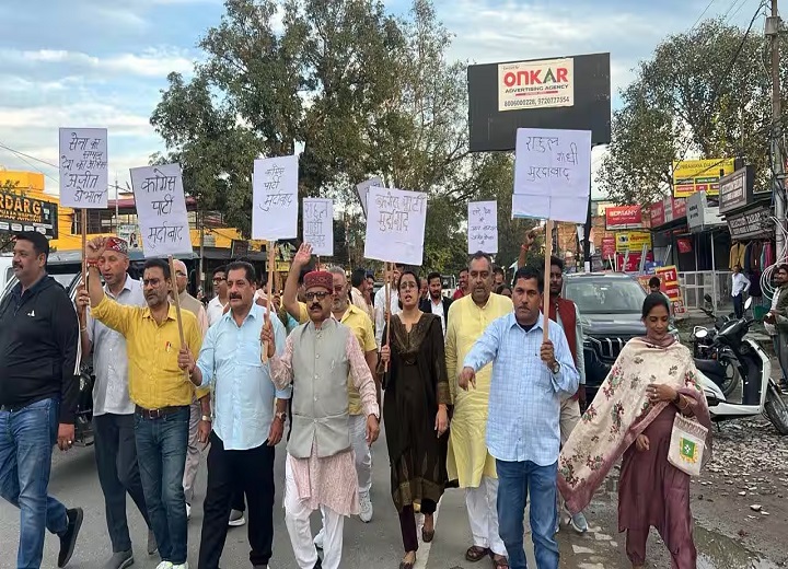 राहुल गांधी की टिप्पणी पर उत्तराखंड में बवाल, अजीत डोभाल के समर्थन में उतरे पूर्व सैनिक
