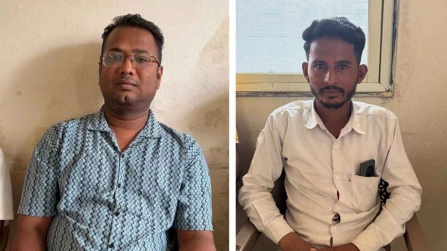 UJJAIN NEWS : उज्जैन लोकायुक्त का बड़ा एक्शन, 4 हजार की रिश्वत लेते मंडी उप निरीक्षक और आउटसोर्स कर्मचारी गिरफ्तार