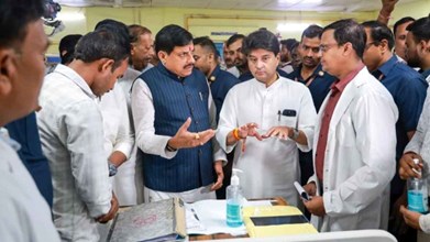 GWALIOR NEWS : 15 लोगों की मौत से दहला ग्वालियर, पीड़ित परिवारों से मिले CM, 8 पुलिसकर्मियों पर की गई कार्रवाई