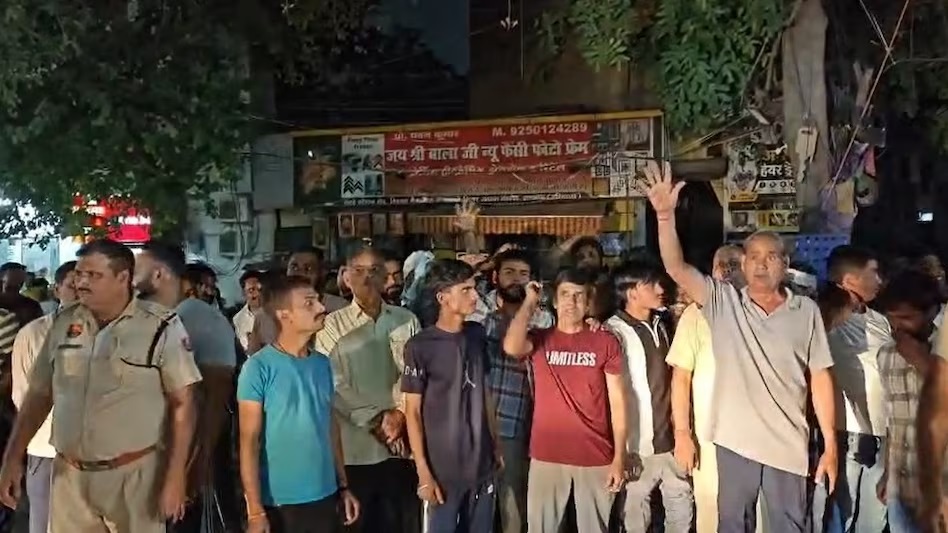 गुरुग्राम में बिजली कर्मचारियों की हड़ताल से हाहाकार, कई इलाकों में ब्लैकआउट; फैक्ट्रियों का काम ठप