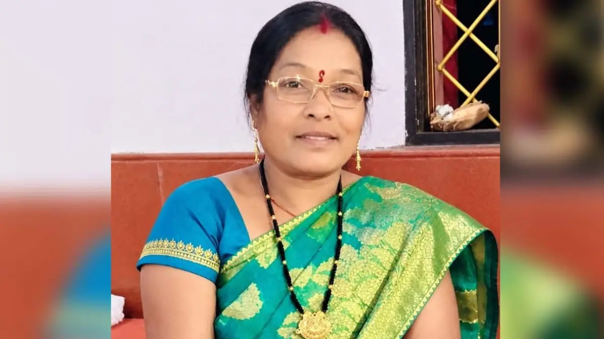 राष्ट्रपति द्रौपदी मुर्मू के सामने उठी पनिका-पनका समाज की मांग, ST दर्जा बहाल करने सौंपा आवेदन