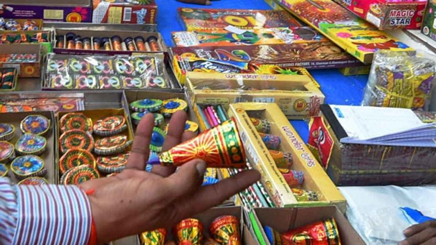 jabalpur news : बड़ी खबर ! दिवाली पर पटाखे फोड़ने के लिए प्रशासन ने समय सीमा की निर्धारित, जारी किए दिशा निर्देश