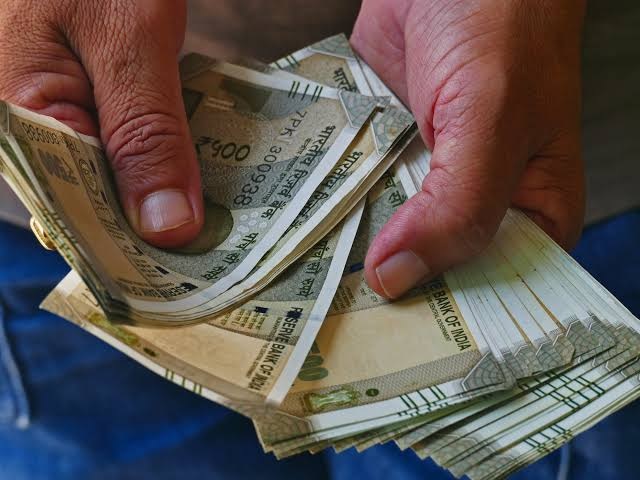 7th Pay Commission: केंद्रीय कर्मचारियों के DA में 3% बढ़ोतरी, 63% हुआ महंगाई भत्ता; पेंशनर्स को भी फायदा