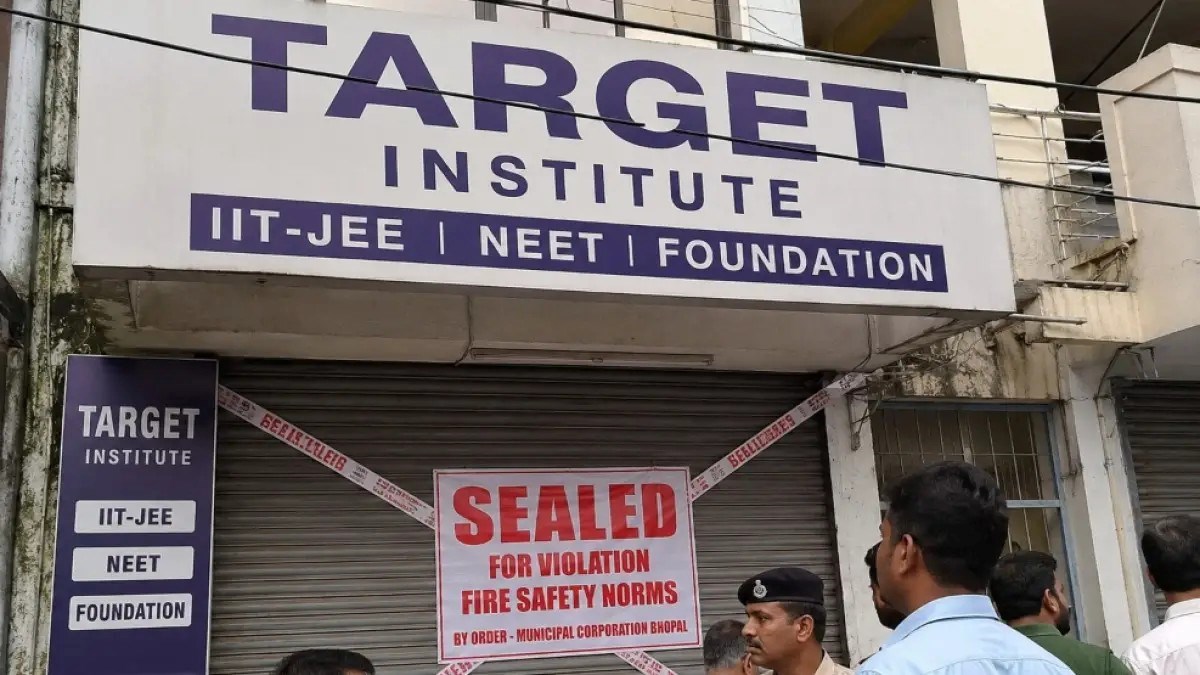 BHOPAL NEWS ; भोपाल में फायर सेफ्टी नियमों पर सख्ती, 30 कोचिंग संस्थानों पर सीलिंग की तैयारी शुरू